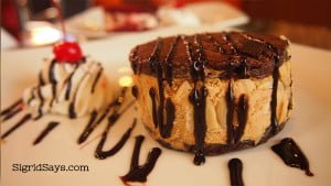 mocha mudpie gelato sandwich