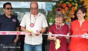 Merzci - Merzci Pasalubong - Bacolod pasalubong - Bacolod blogger - Bacolod restaurant - Bacolod bakeshop - Merzci Lopez-Jaena - ribbon cutting -