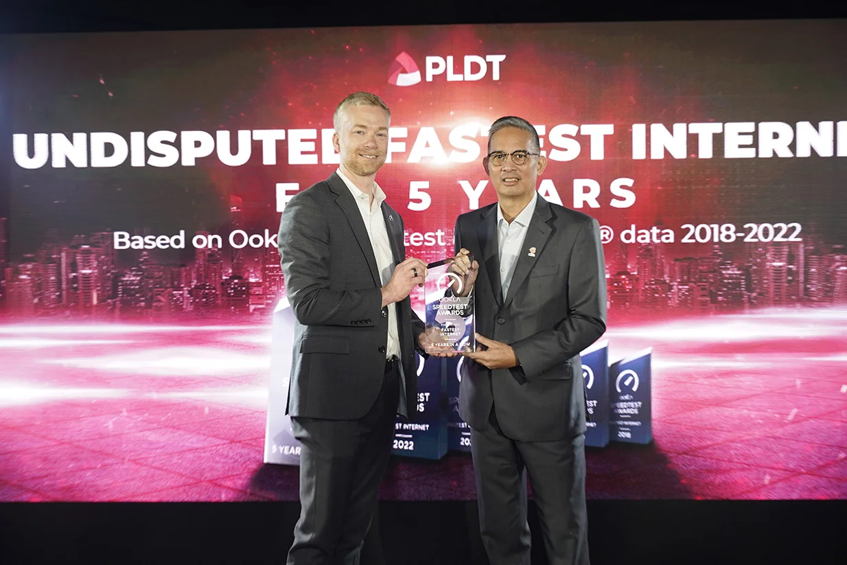 PLDT - fastest internet service provider in the Philippines - Ookla Speedtest Awards - internet speed - received Ookla trophy