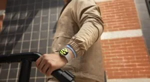 sweet gadget deals from samsung - smartwatch