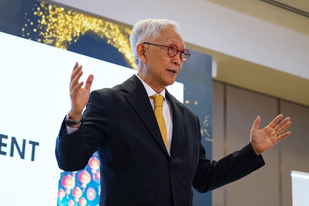 Year of the Dragon, Sun Life empowers, Sun Life Philippines, businesses, business tips, motivational speakers, Francis Kong, Rex Mendoza, money, financial management, investment, diversification, business continuation, Philippines, Filipino, income, investing