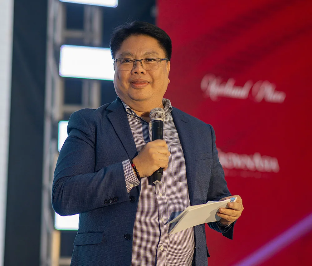Engr. Ric A. Pallesco, Group Head for South Luzon, Visayas, and Mindanao gave an  inspiring talk to business partners at the launch of  Vista Land’s new residential developments in the Visayas Region.
