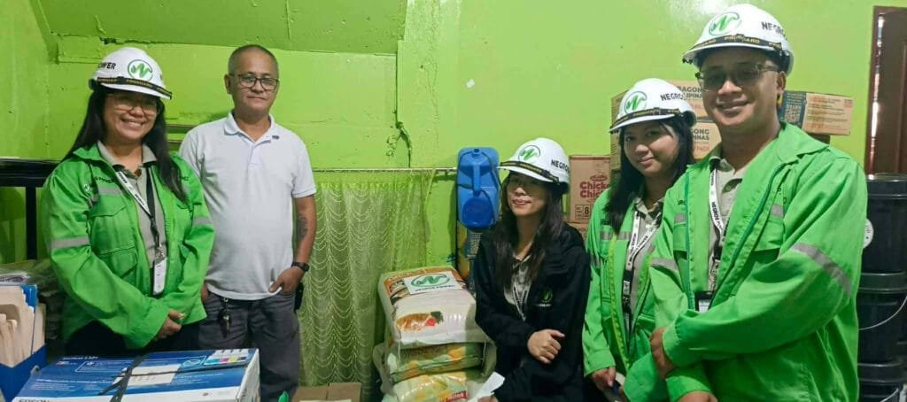 Negros Power helps fire victims of Brgy 10 - Bacolod City - turnover