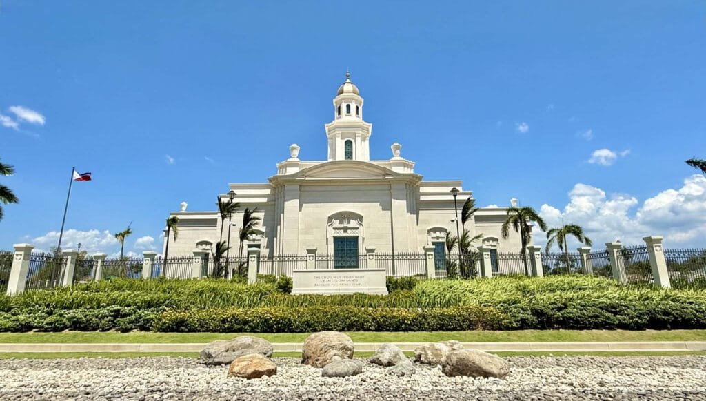 Church of Jesus Christ of Latter-day Saints - Bacolod-Philippines Temple facade