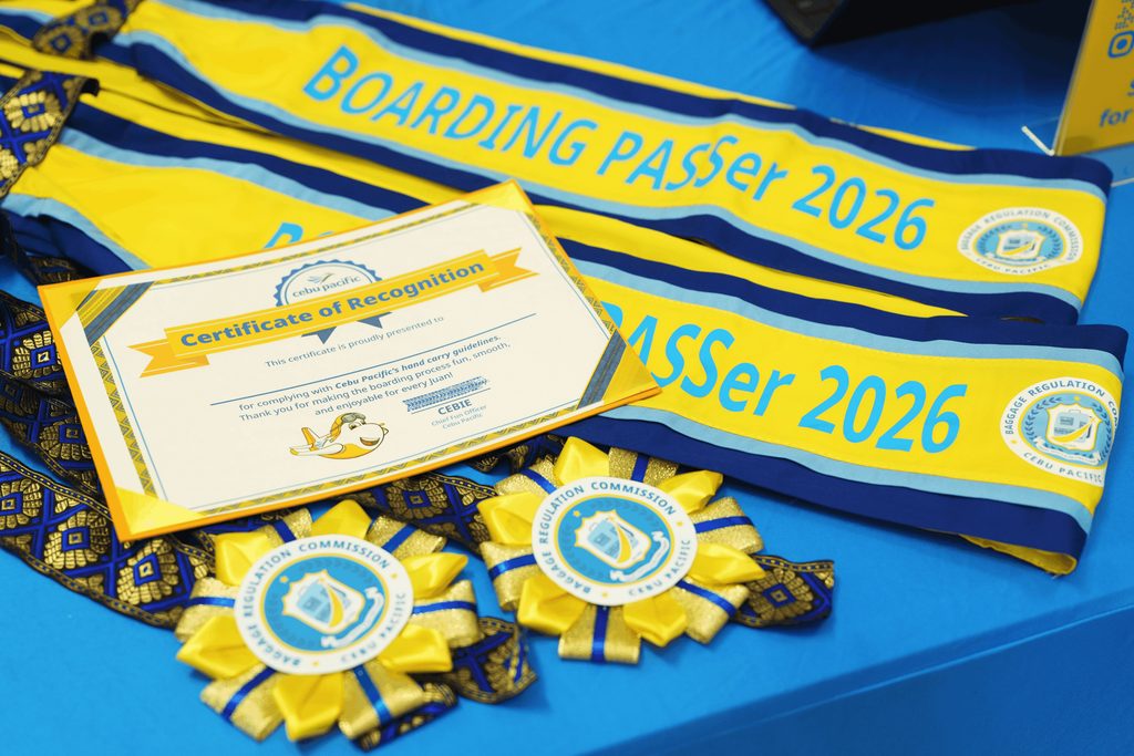 Davao-bound passengers were treated to a “BOARDING PASSers Recognition Ceremony” at NAIA3 when their hand carry luggage fit.